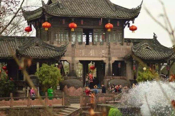 罗马诺:尽管有报道称奥利斯乐于转会曼联,但他未做出任何决定